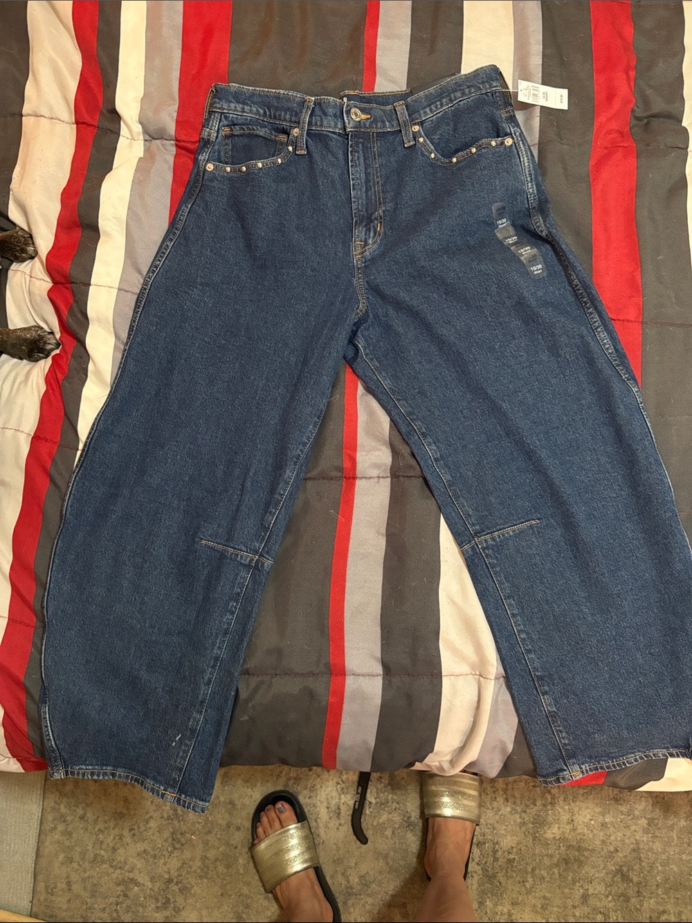 GAP Relaxed Dark Blue Ankle Crop Jeans with Stud Details